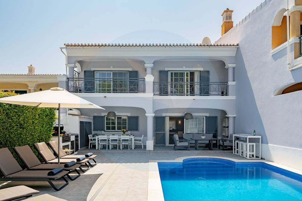 Villa Nell